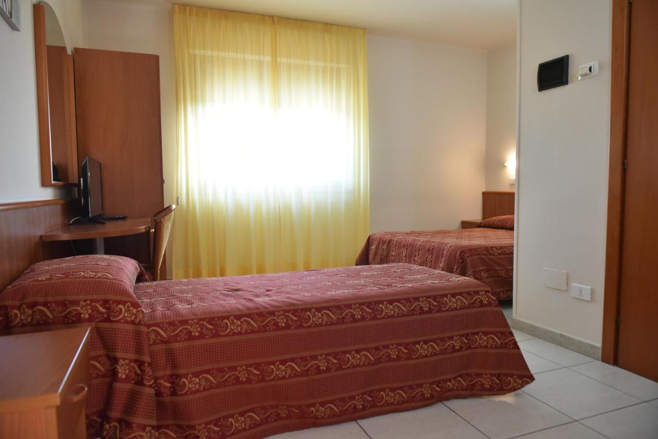 Hotel E Appartamenti La Solaria San Giovanni Rotondo Kültér fotó