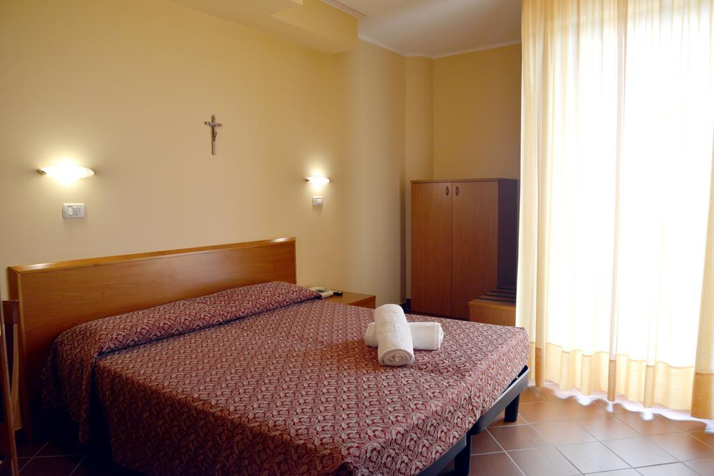 Hotel E Appartamenti La Solaria San Giovanni Rotondo Kültér fotó