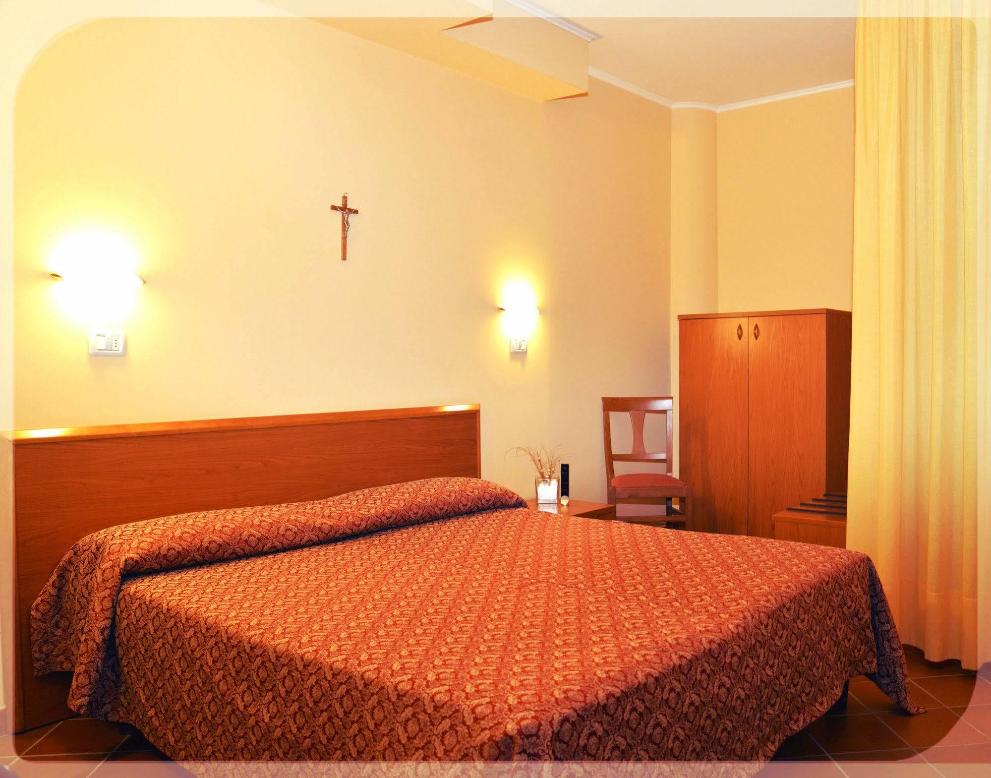 Hotel E Appartamenti La Solaria San Giovanni Rotondo Kültér fotó