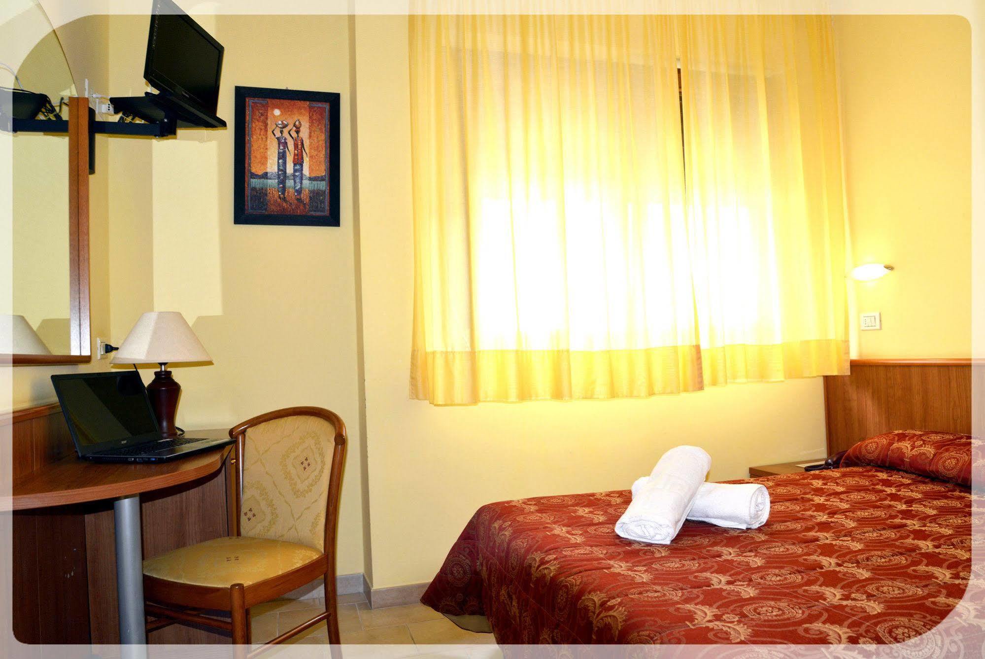Hotel E Appartamenti La Solaria San Giovanni Rotondo Kültér fotó